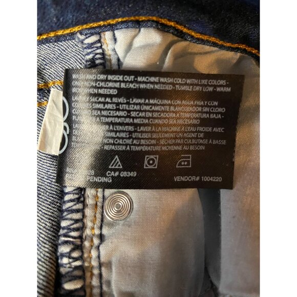 Nine West Womens Jeans Size 6 Chrystie Capri Denim Dark Blue Mid Rise - Picture 8 of 8